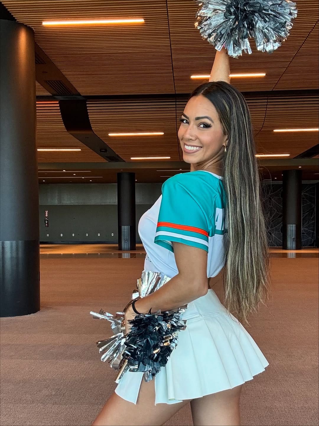 Post 5 by Vera Almeida 🇧🇷 on Instagram (carousel)