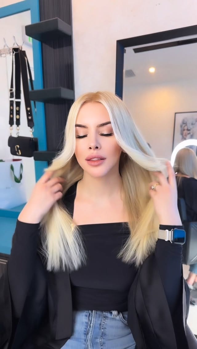 Post 6 by HAIR EXTENSIONS•HAIR STYLIST•MIAMI on Instagram (video)