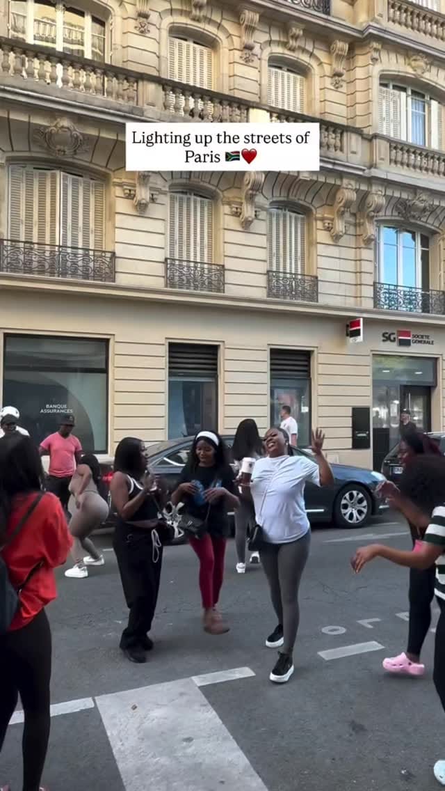 Post 5 by Natural Hair Experts on Instagram (video)