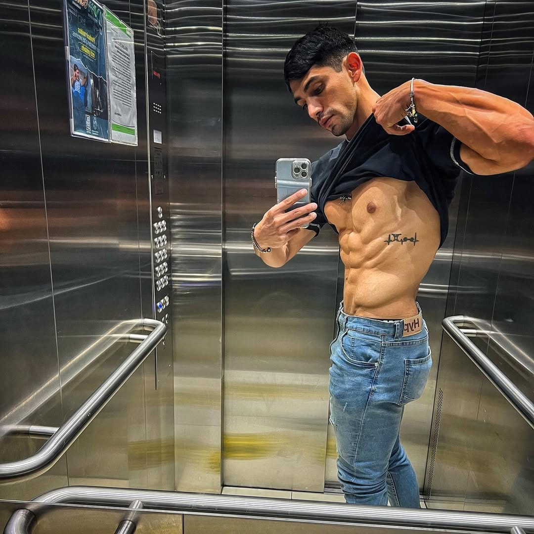 Post 10 by Jaco physique on Instagram (image)