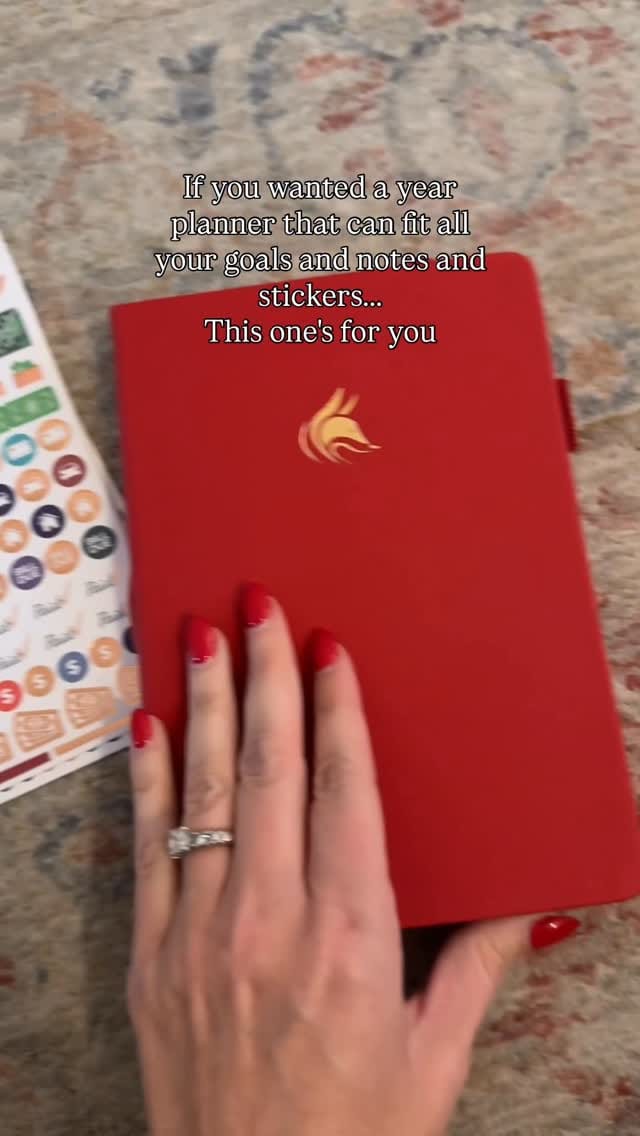 Post 6 by Rosanna Hicken on Instagram (video)