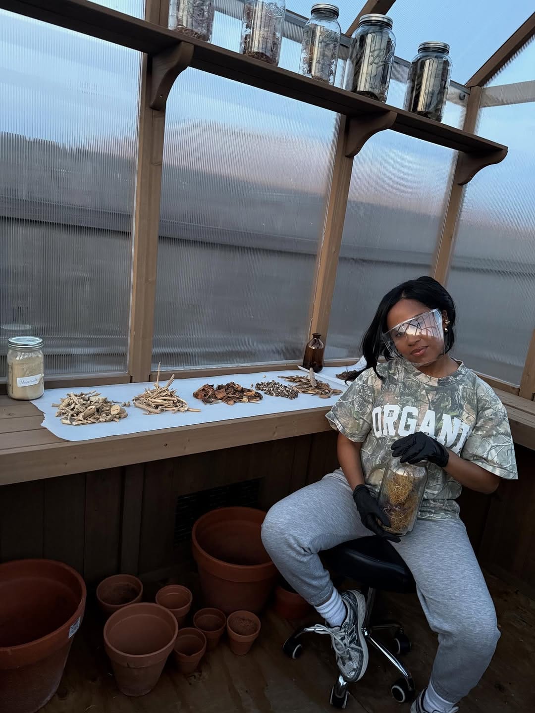 Post 3 by Flower Child 🪷 on Instagram (carousel)