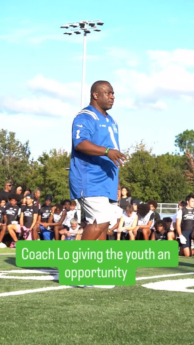 Post 8 by Lo Wood on Instagram (video)