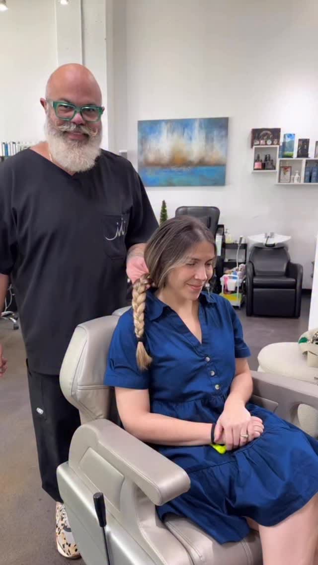 Post 6 by Miguelángel Garcia | Estilista y Maquillador on Instagram (video)