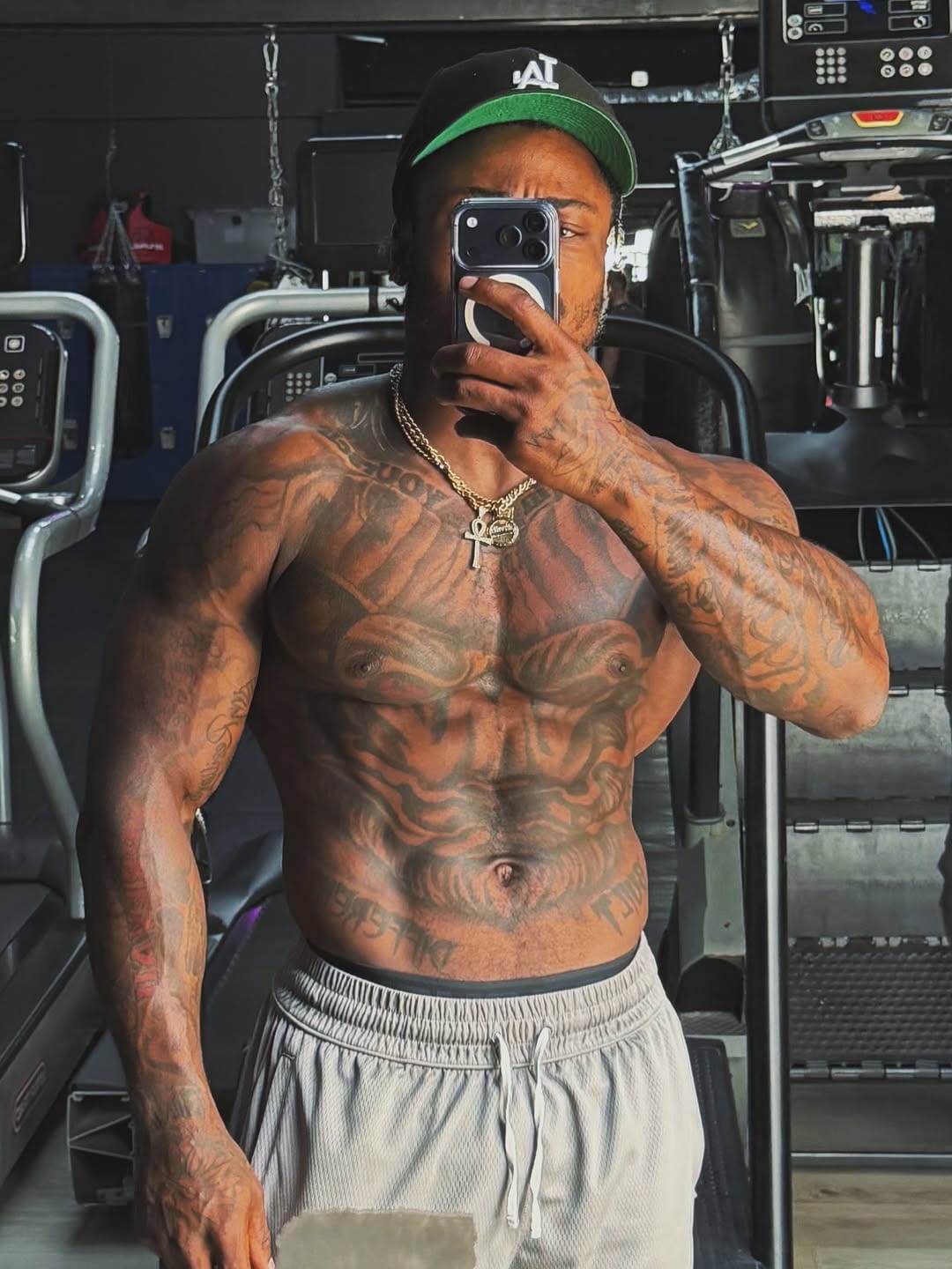 Post 6 by Davante Wiltshire on Instagram (image)