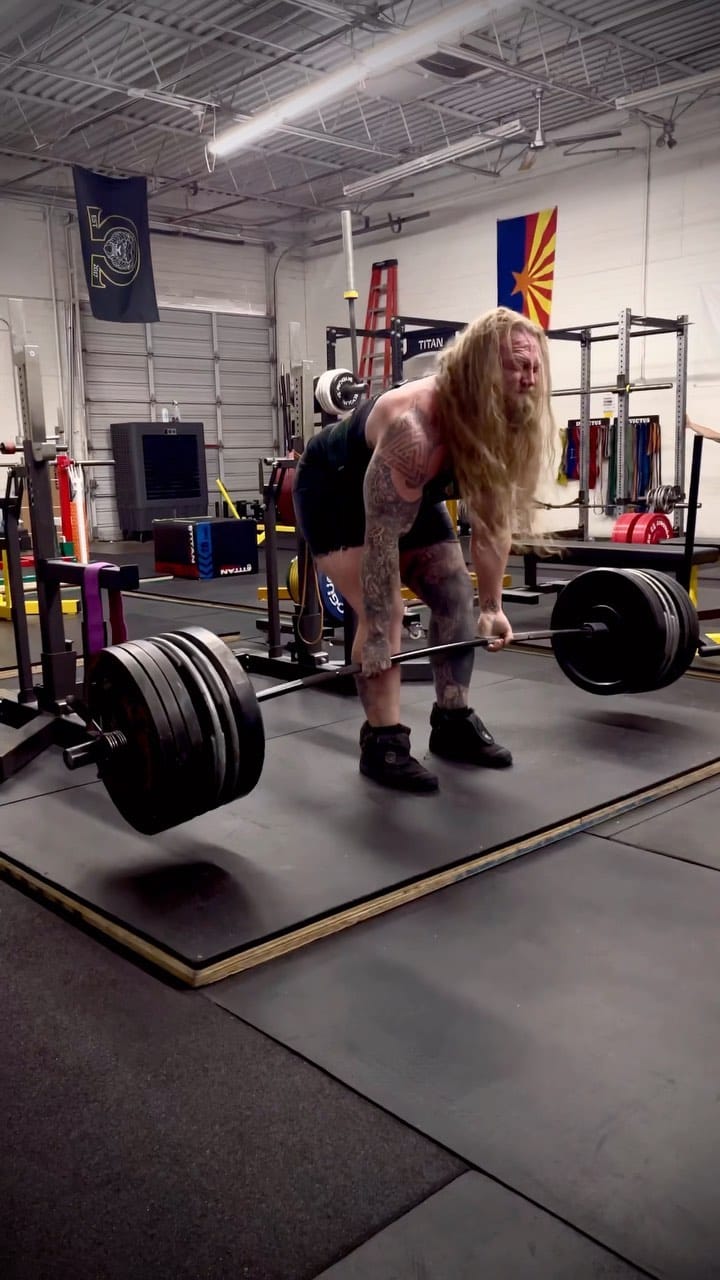 Post 10 by Kristoff Loki Kjelby on Instagram (video)