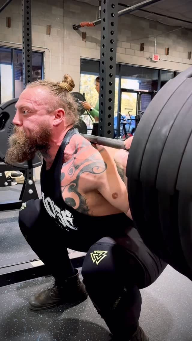 Post 3 by Kristoff Loki Kjelby on Instagram (video)