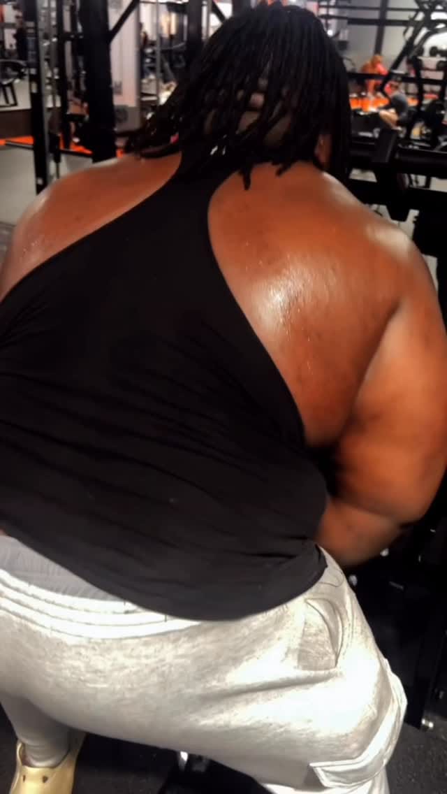 Post 3 by Big Tee on Instagram (video)