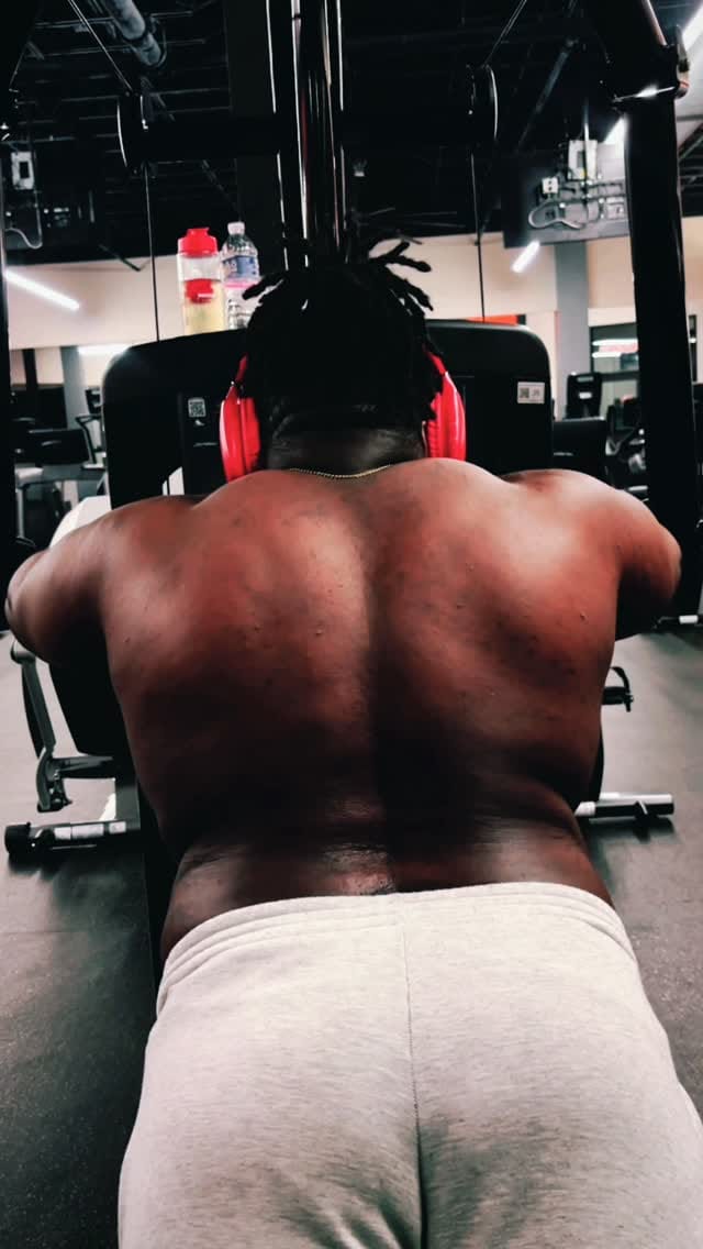 Post 8 by Big Tee on Instagram (video)