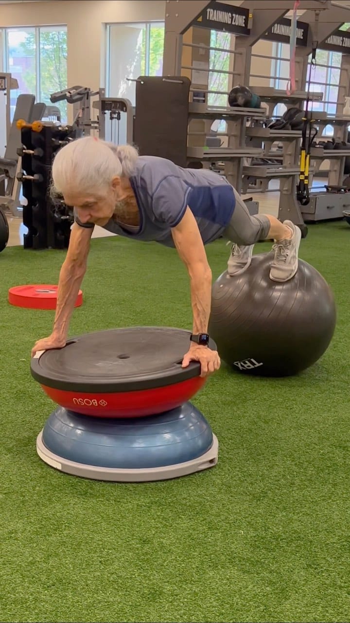 Post 10 by Wesley James on Instagram (video)