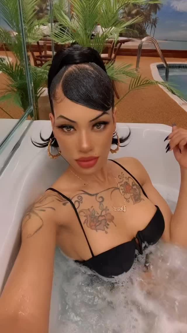Post 2 by NICKITA on Instagram (video)