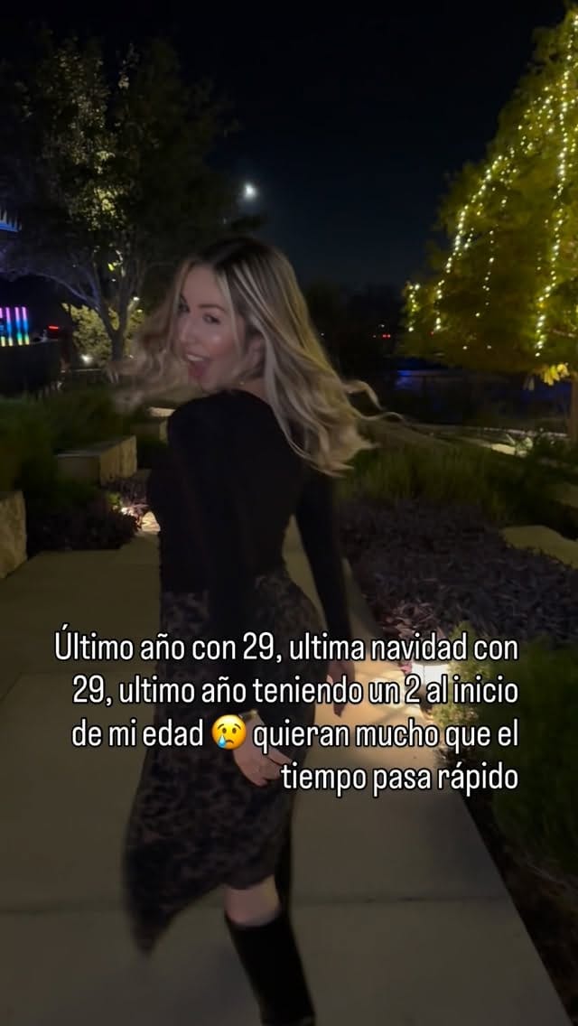 Post 5 by HELEN 👸🏼💛🍓 on Instagram (video)