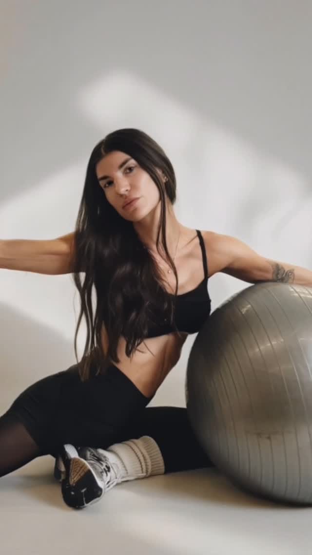 Post 4 by LINDA GASTALDELLO Mindbody Sculpt fitness coach on Instagram (video)
