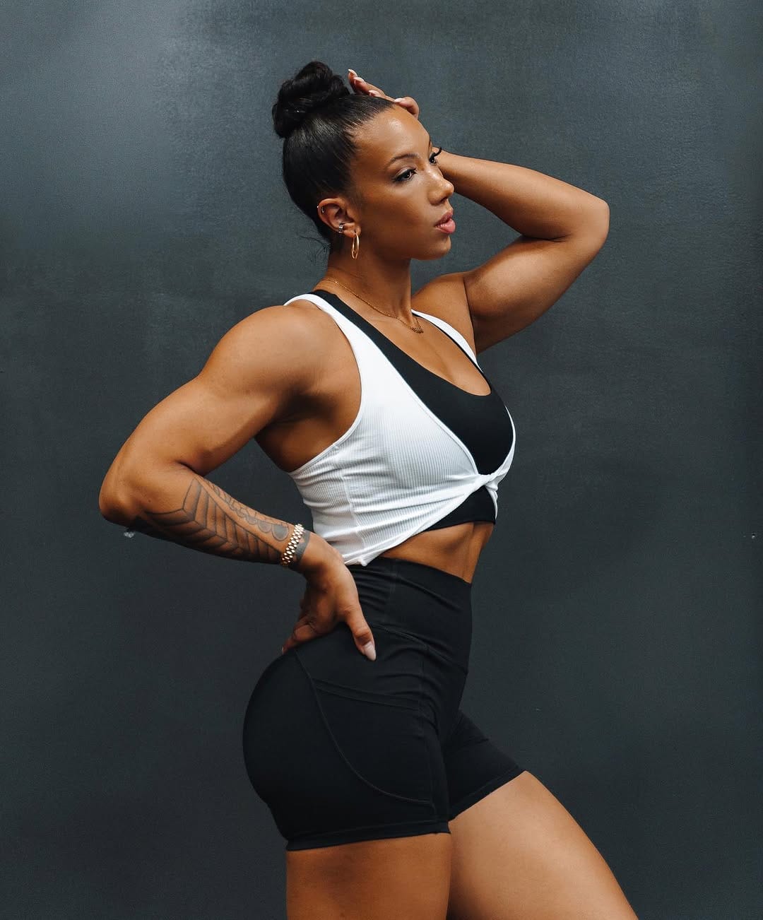 Post 8 by Ashlee Mane - Online Fitness Coach on Instagram (carousel)