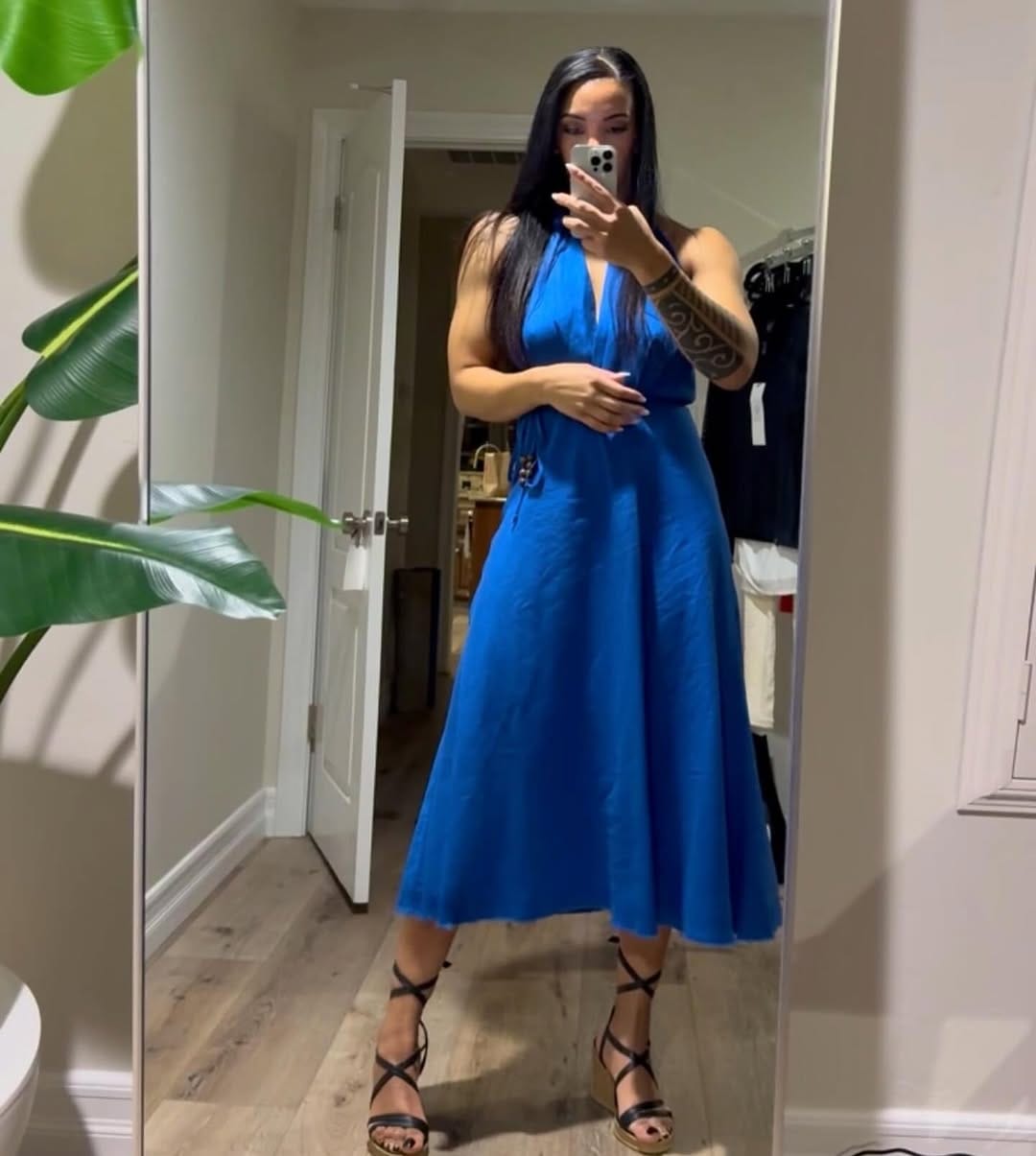 Post 4 by Ashlee Mane - Online Fitness Coach on Instagram (carousel)