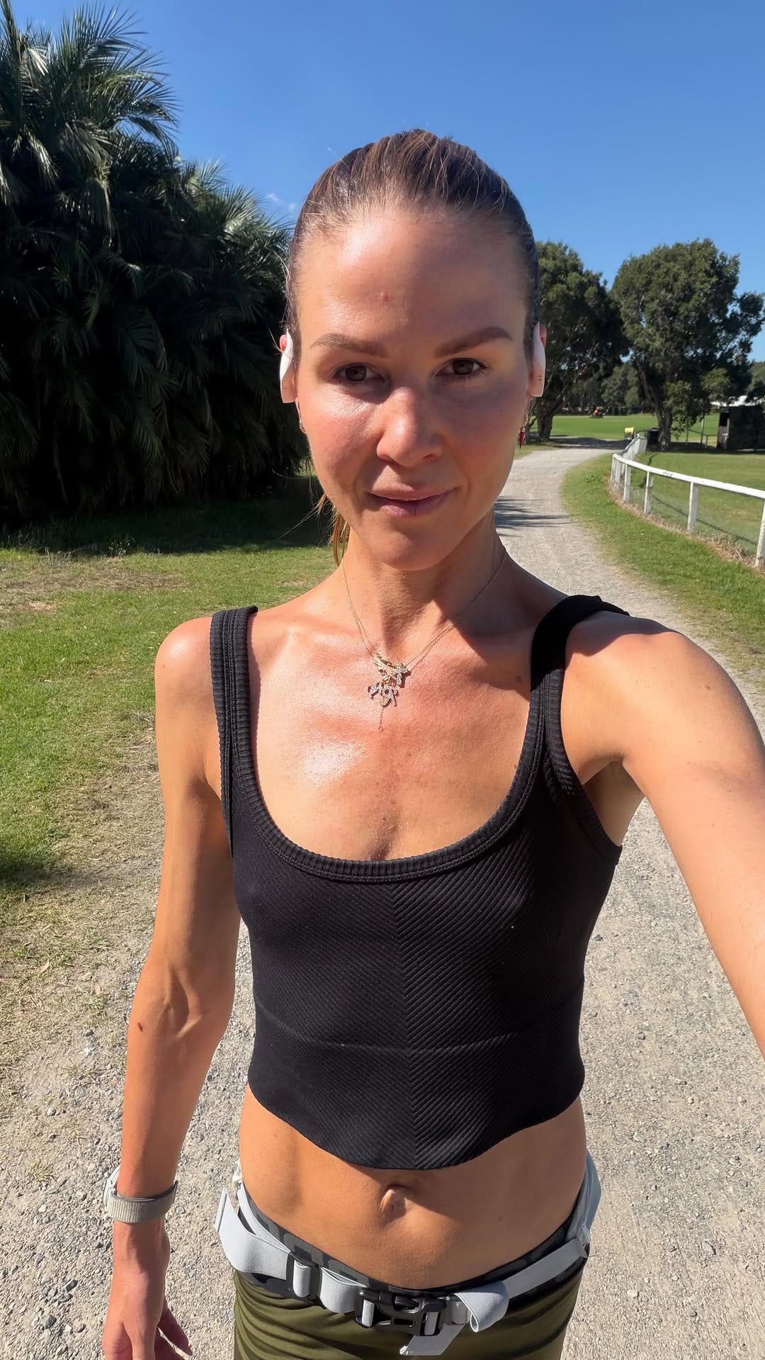Post 2 by Nelleke Gibson on Instagram (video)