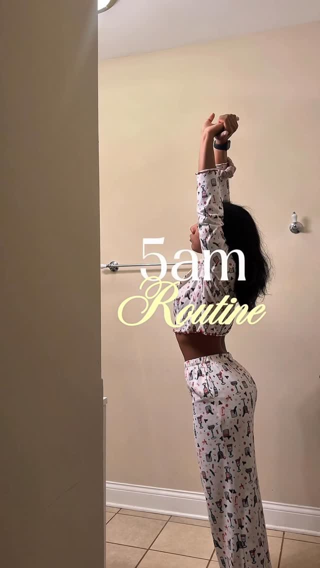 Post 1 by Jennifer Elisa on Instagram (video)