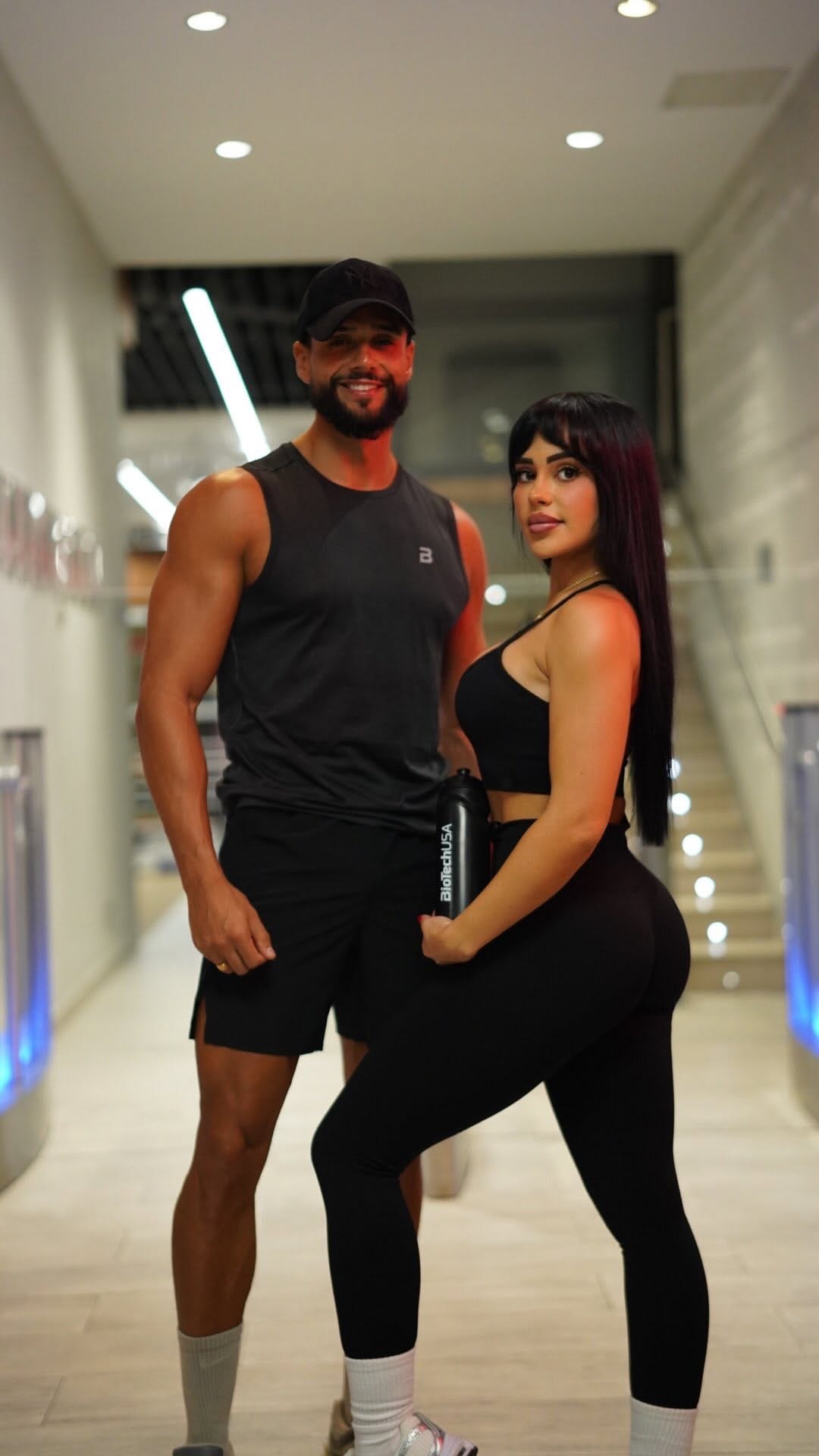 Post 3 by Jeanne & Enzo on Instagram (video)