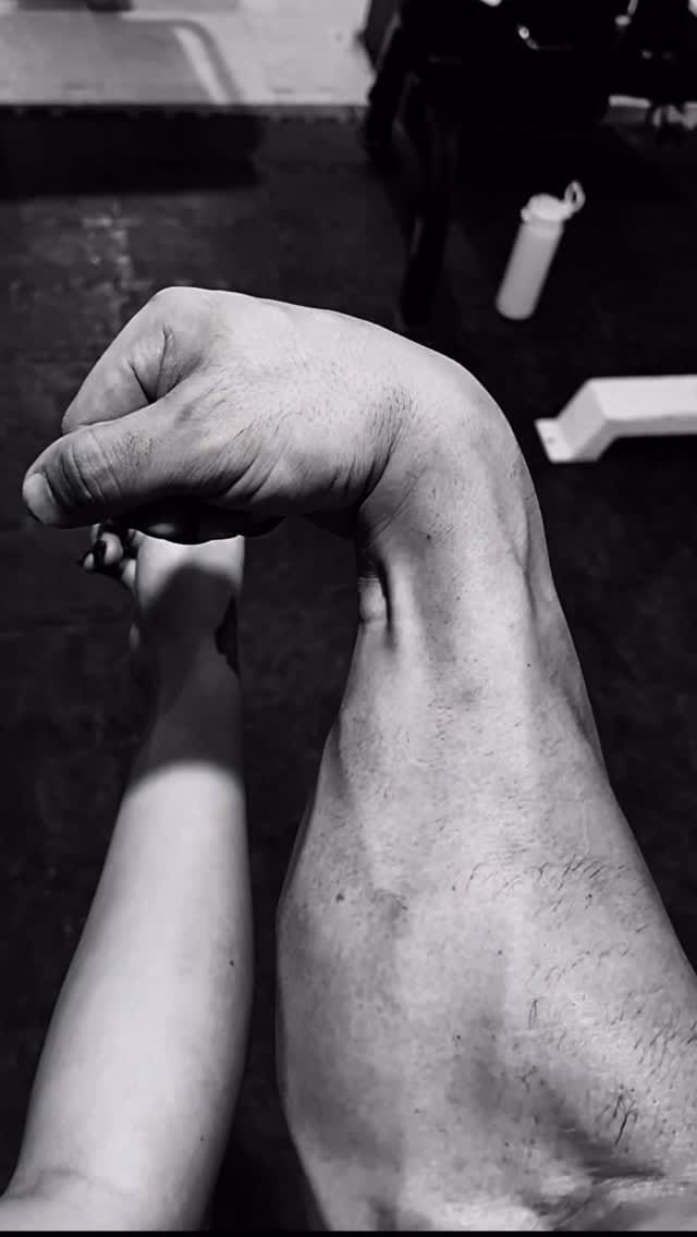 Post 8 by Xavier Gonzalez on Instagram (video)