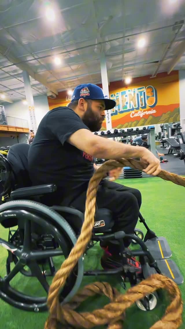 Post 1 by Eric Small on Instagram (video)