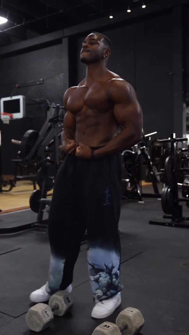 Post 7 by Chris Harris| Online Coach 🌎 on Instagram (video)