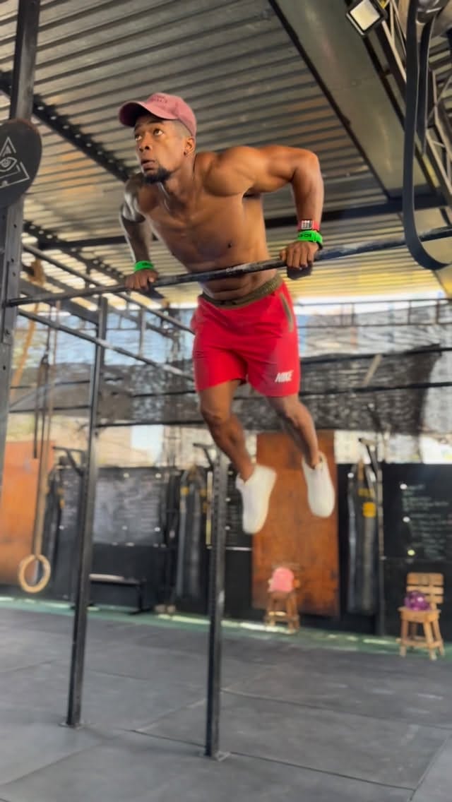 Post 2 by Edinson Angulo rivera on Instagram (video)
