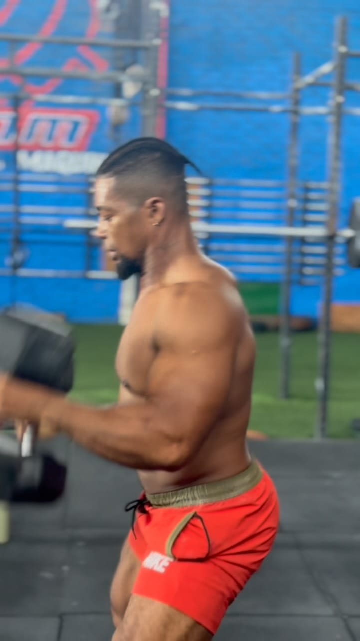 Post 7 by Edinson Angulo rivera on Instagram (video)