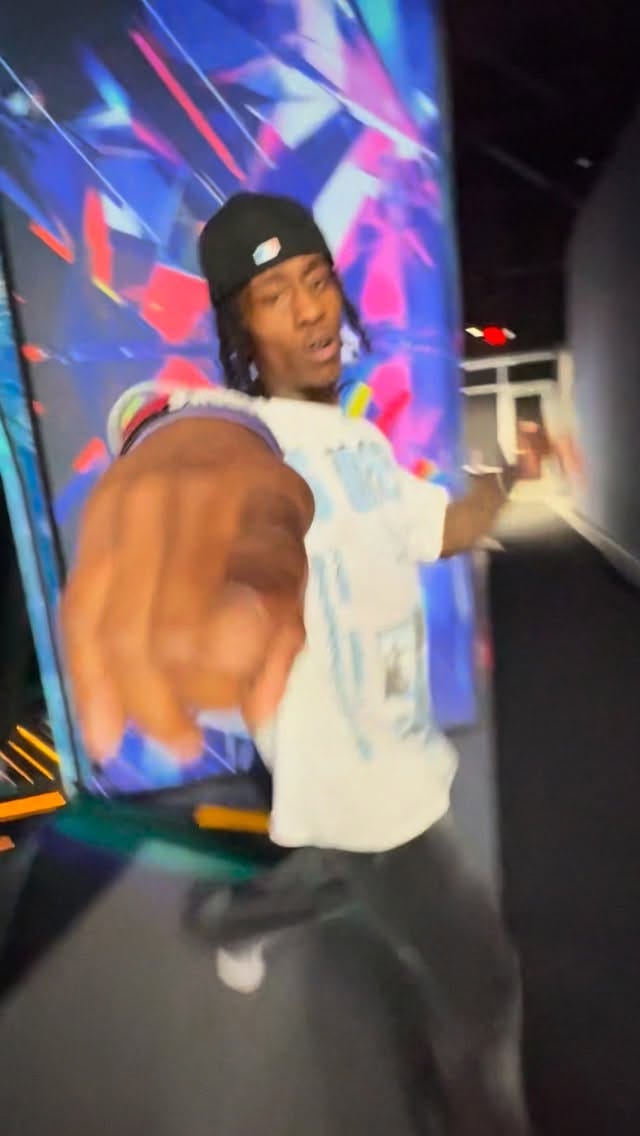 Post 7 by King Kumo ®️ 宇宙の町 on Instagram (video)