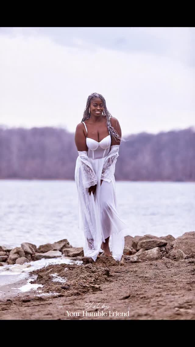 Post 6 by Vania Dyson on Instagram (video)