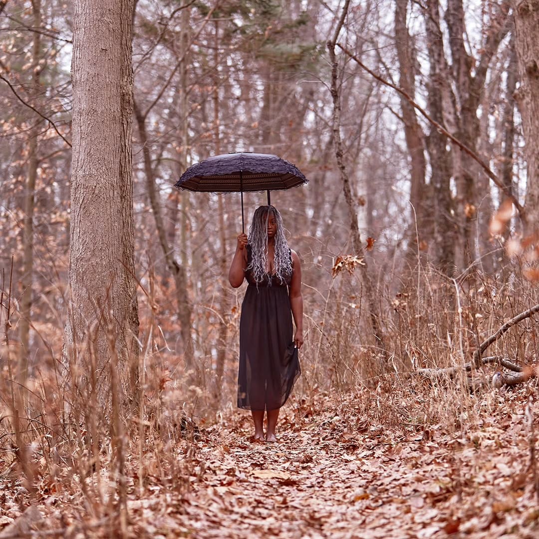 Post 5 by Vania Dyson on Instagram (image)