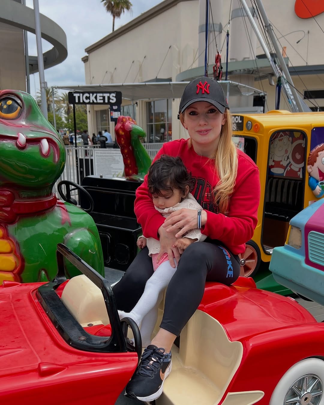 Post 4 by Sepideh Sabeghi on Instagram (carousel)