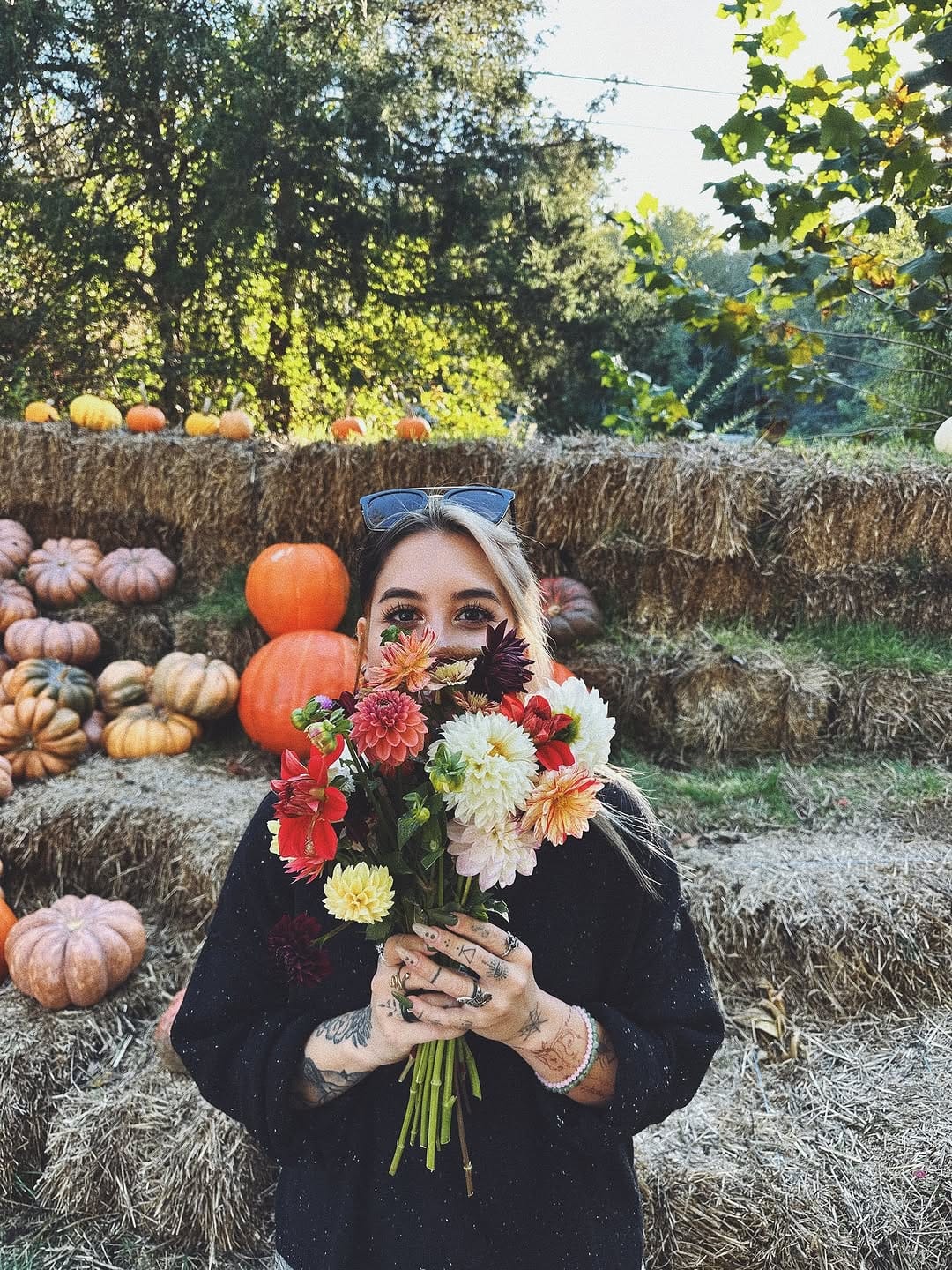 Post 4 by 𝕸𝖊𝖑𝖆𝖓𝖎𝖊 on Instagram (carousel)