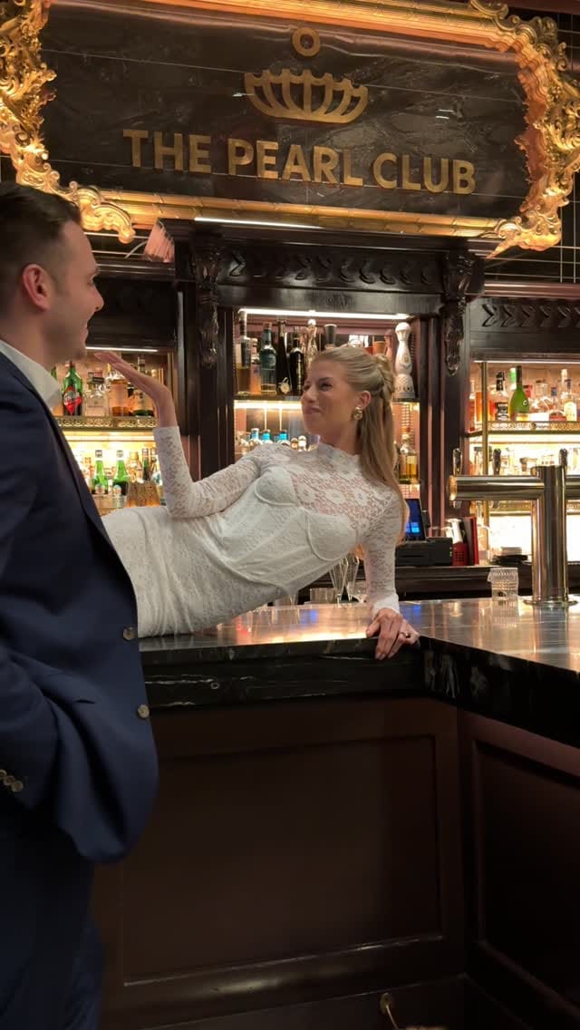 Post 3 by Birgit DeVae | Chicago Wedding & Lifestyle Photographer on Instagram (video)