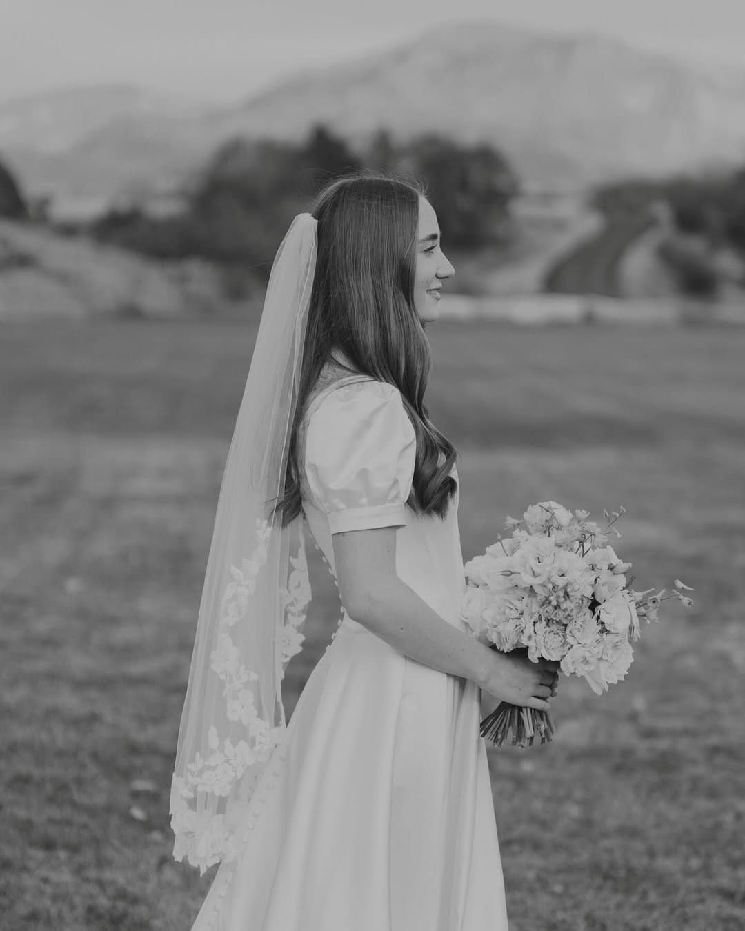 Post 1 by Cristina Rae | UT & Las Vegas Photographer on Instagram (carousel)