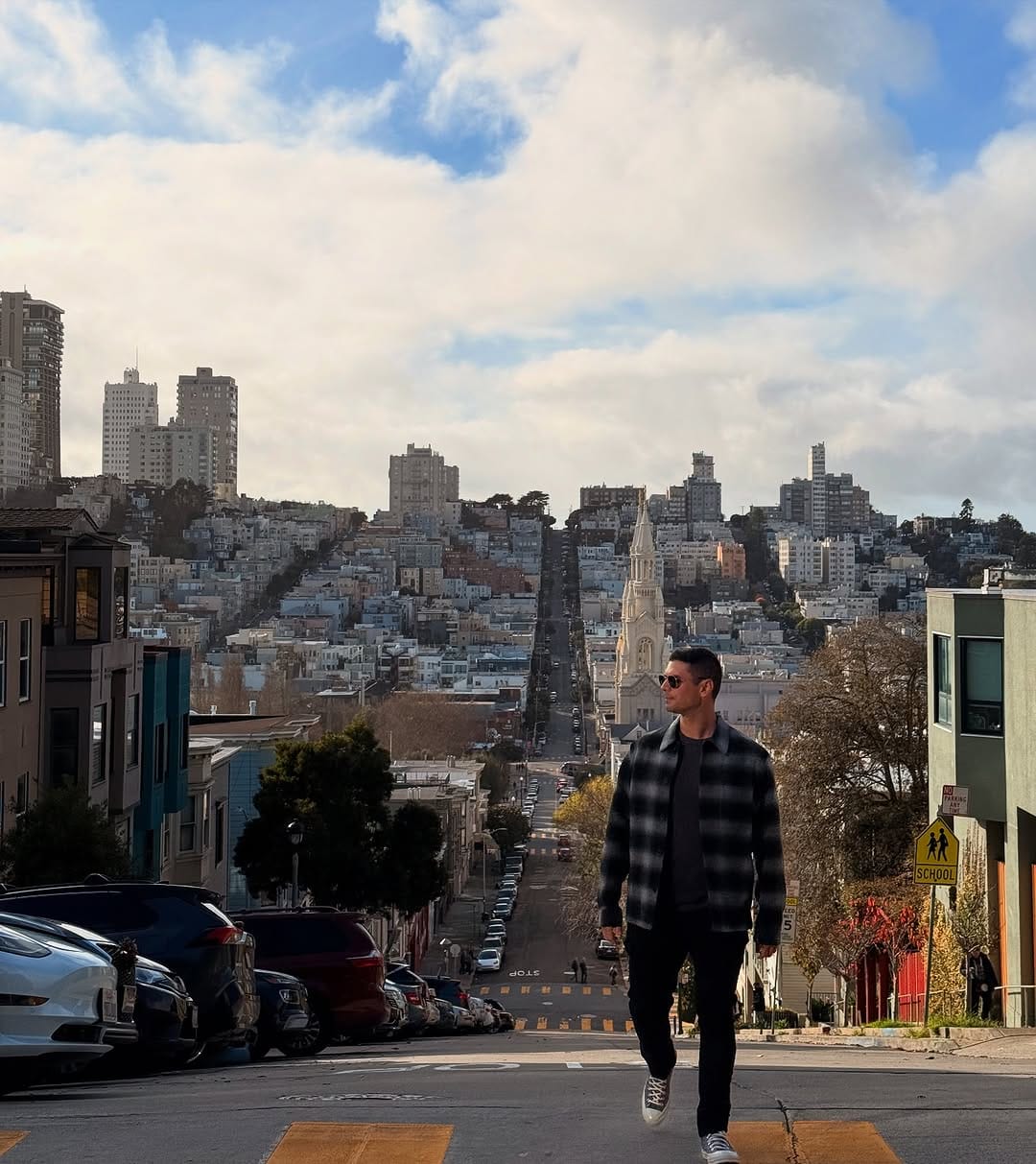 Post 4 by Rogger Capistrano on Instagram (image)