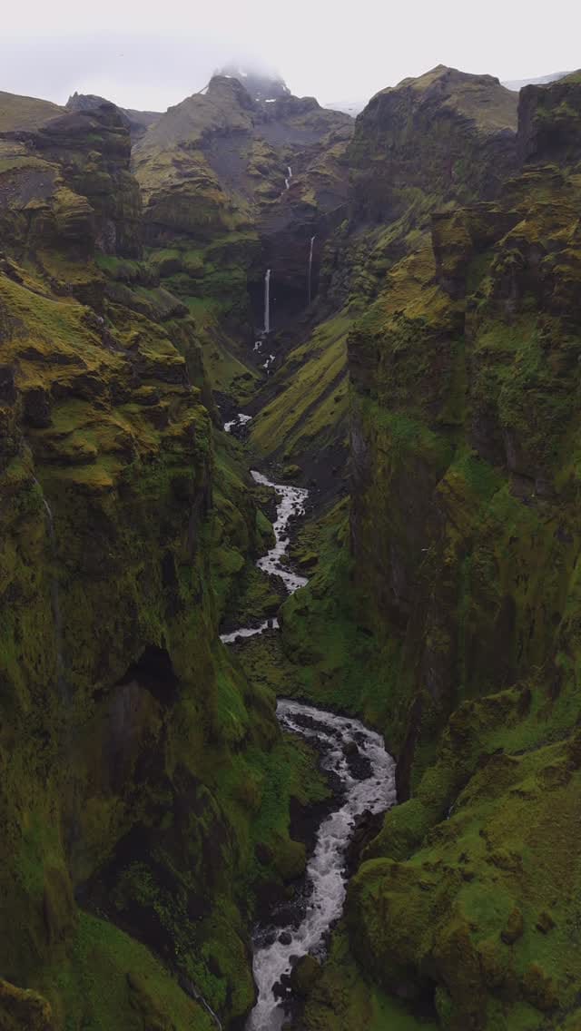 Post 9 by Chris Clark | PhotographyInFocus on Instagram (video)