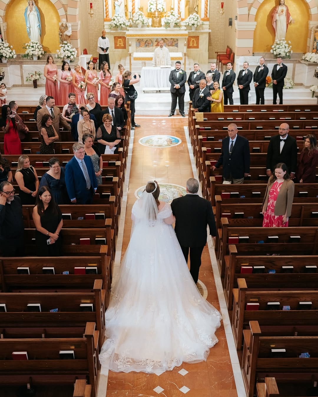Post 7 by Annie Neilson | CALIFORNIA & UTAH WEDDING PHOTOGRAPHER on Instagram (carousel)