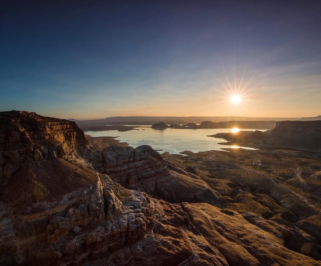 Post 4 by Tracie Howe on Instagram (image)