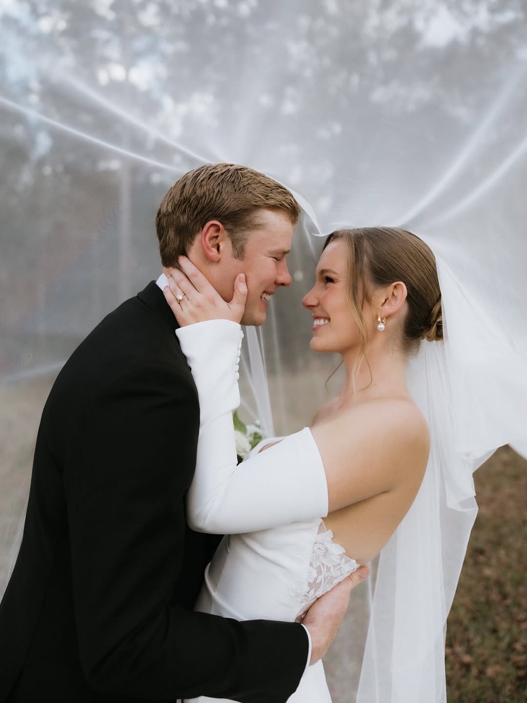 Post 7 by Jenny | Houston Wedding & Lifestyle Photographer on Instagram (carousel)