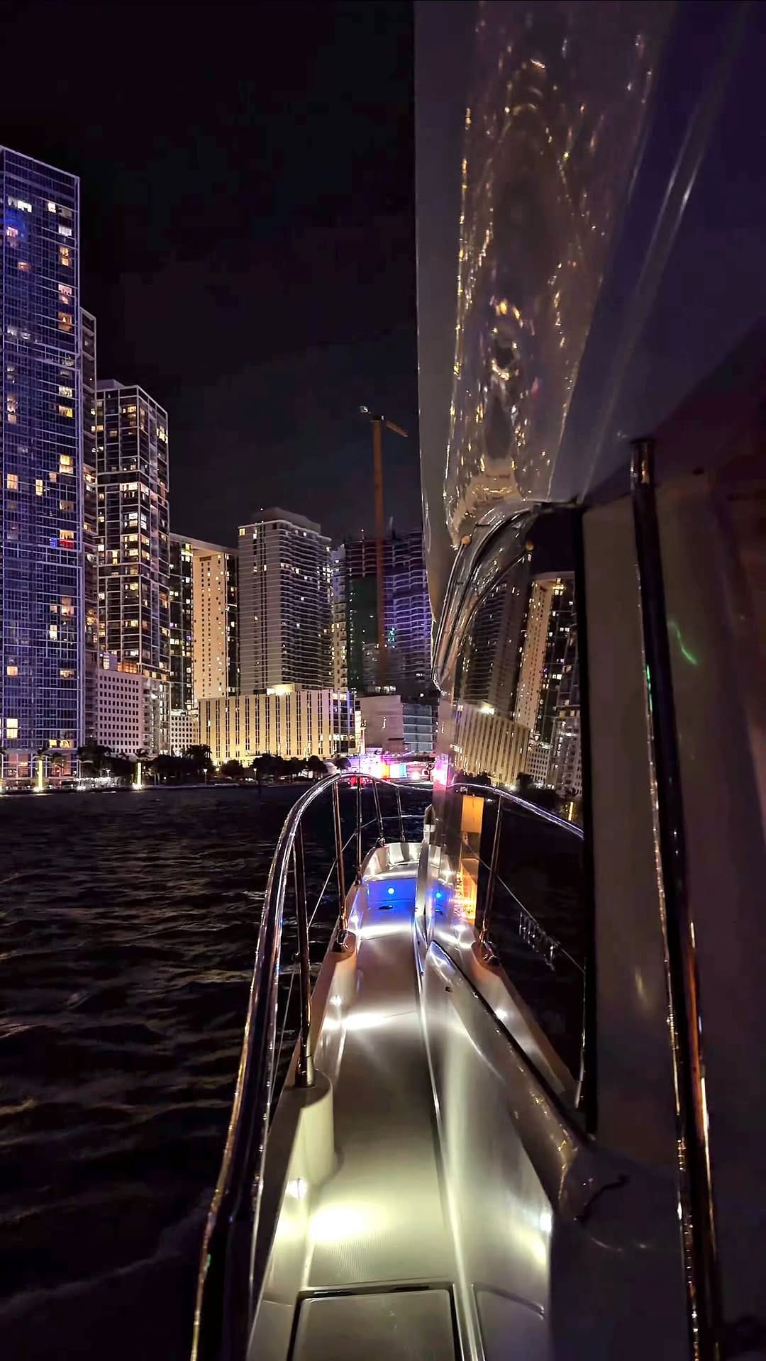 Post 7 by Aimee Albright | Travel • Miami • Lifestyle on Instagram (video)