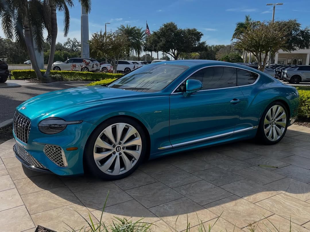 Post 9 by @johnnie_supercars.in.florida on Instagram (carousel)