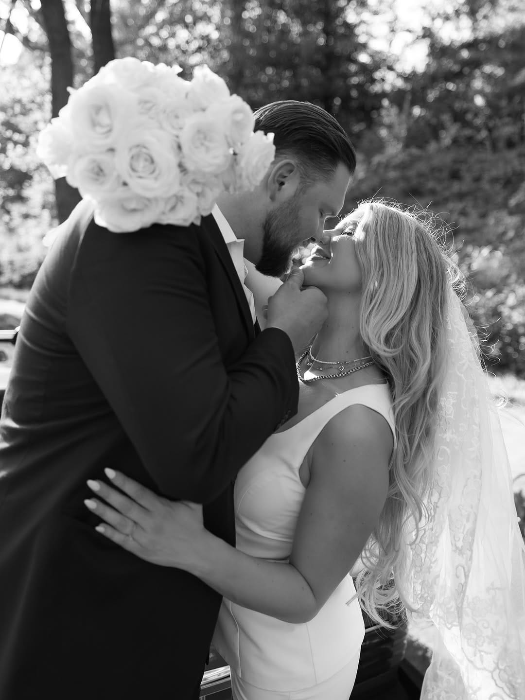 Post 5 by CHARLOTTESVILLE, LYNCHBURG, DC, & VIRGINIA WEDDING PHOTOGRAPHER on Instagram (carousel)