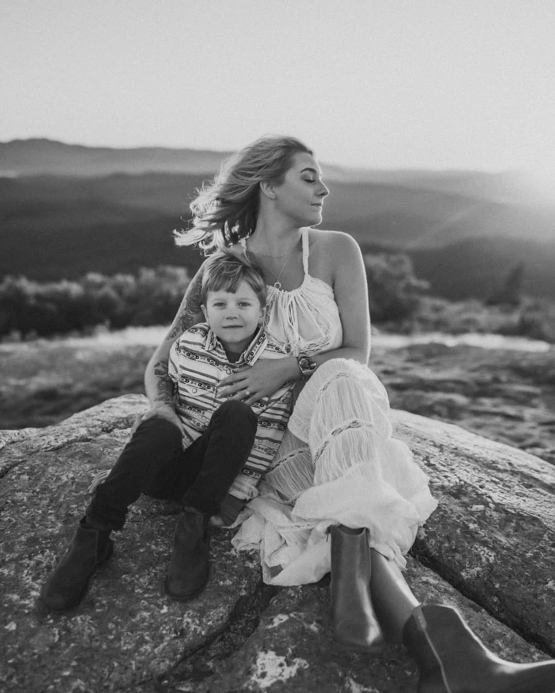 Post 9 by Kayla ✿ Maine Family + Motherhood Photographer on Instagram (carousel)