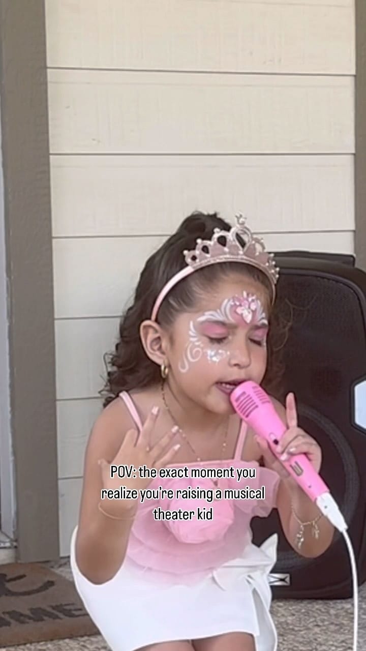 Post 8 by Veronica Sanchez on Instagram (video)