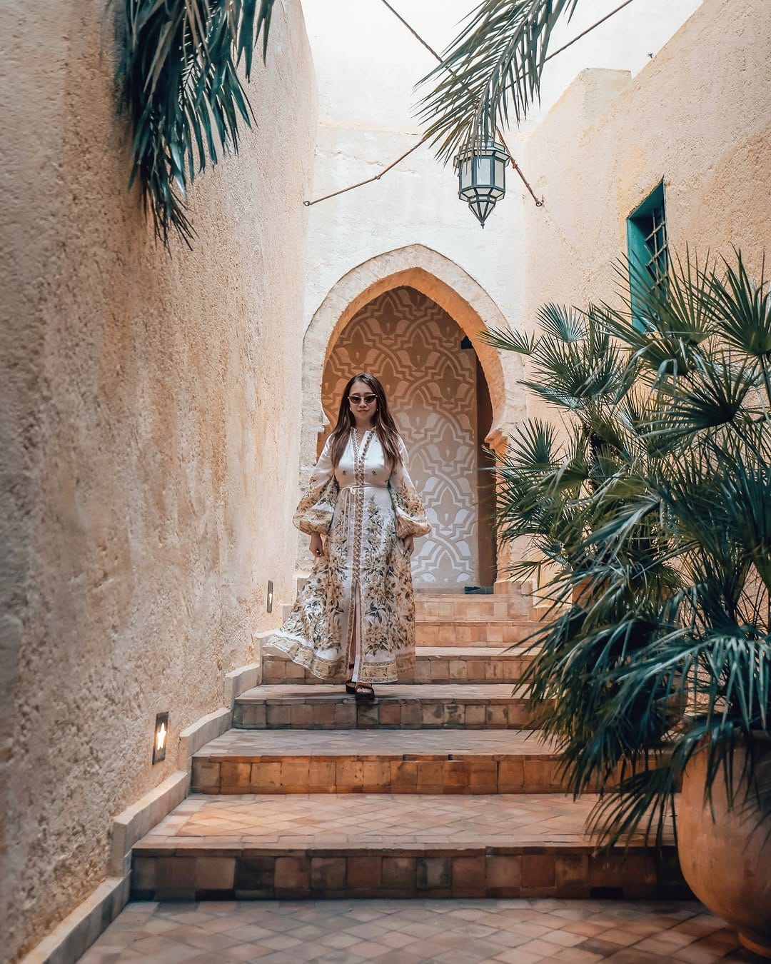 Post 8 by Jasmine l Fashion & Travel on Instagram (carousel)
