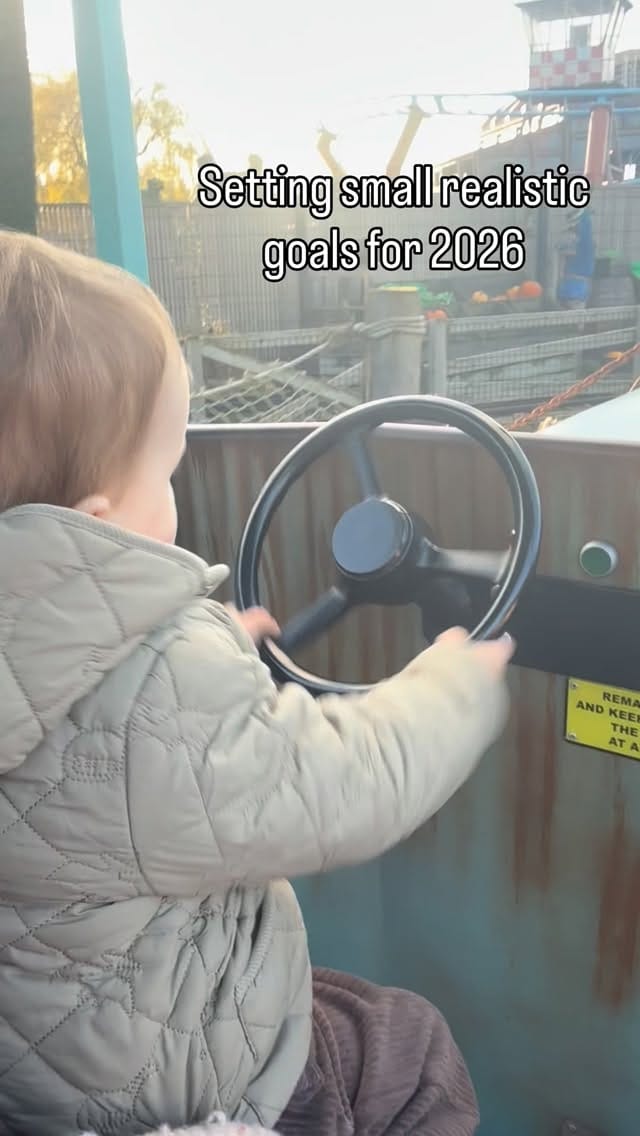 Post 3 by Katie, Dean, Myles 👶🏻 & Digby 🐶 on Instagram (video)