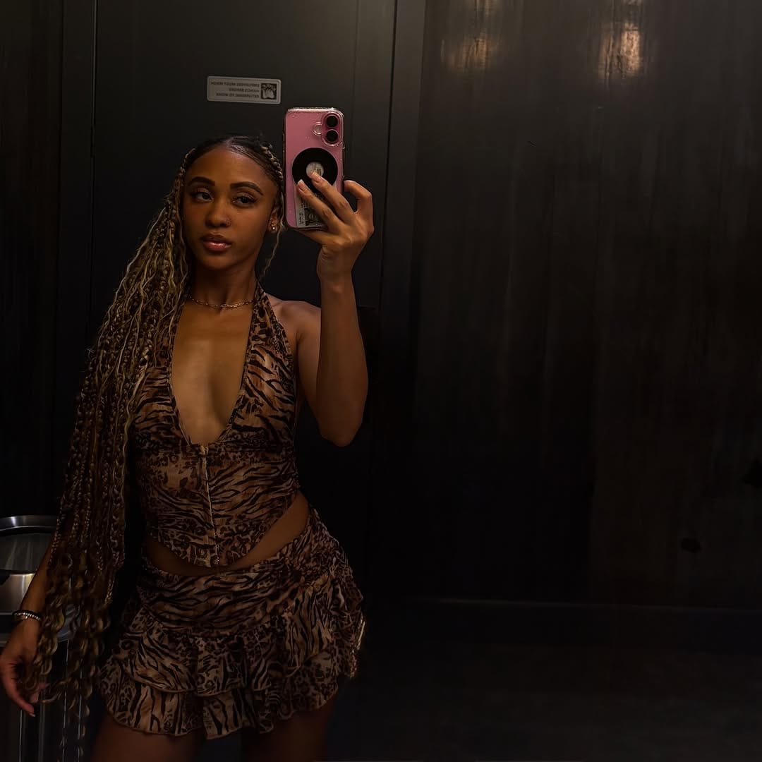 Post 9 by Niyia🧚🏾‍♀️ on Instagram (carousel)