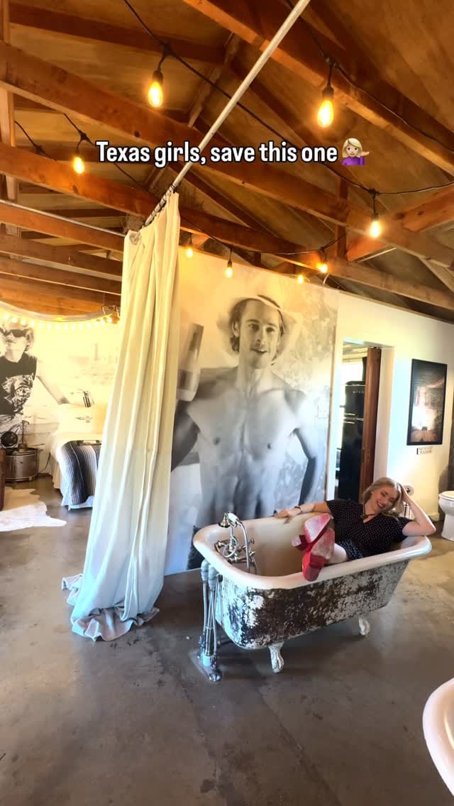 Post 6 by Sarah | Texan with a Travel Itch on Instagram (video)