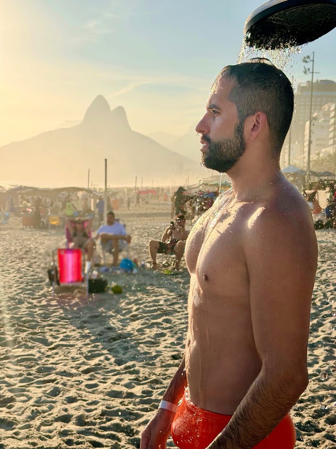 Post 1 by Rodrigo Lima on Instagram (carousel)