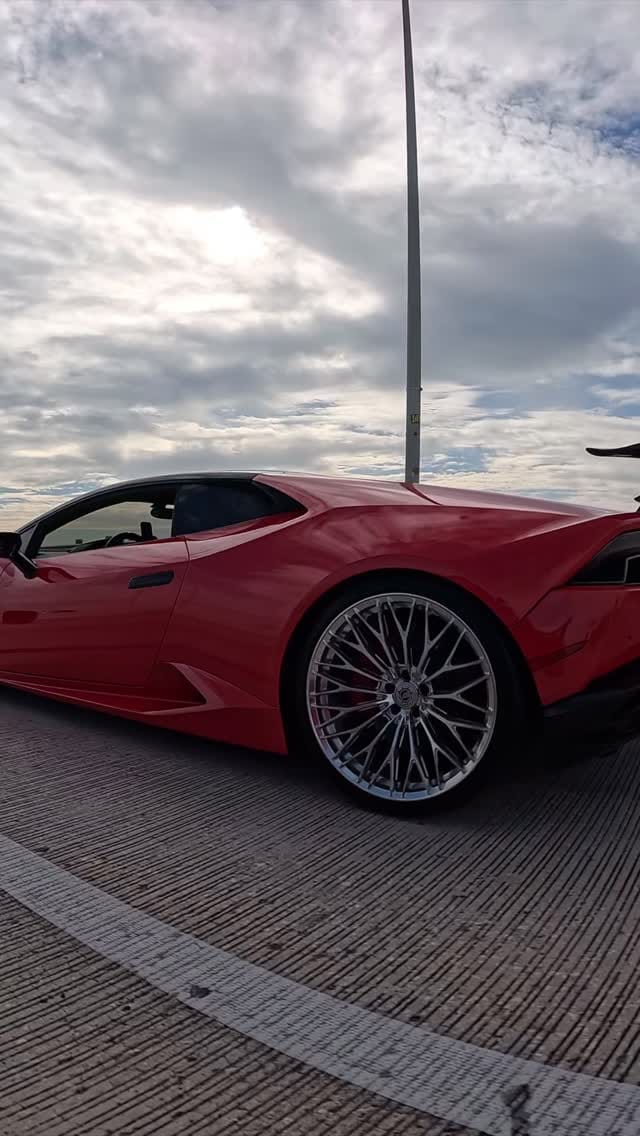 Post 1 by Ricky Harris 🇯🇲 on Instagram (video)